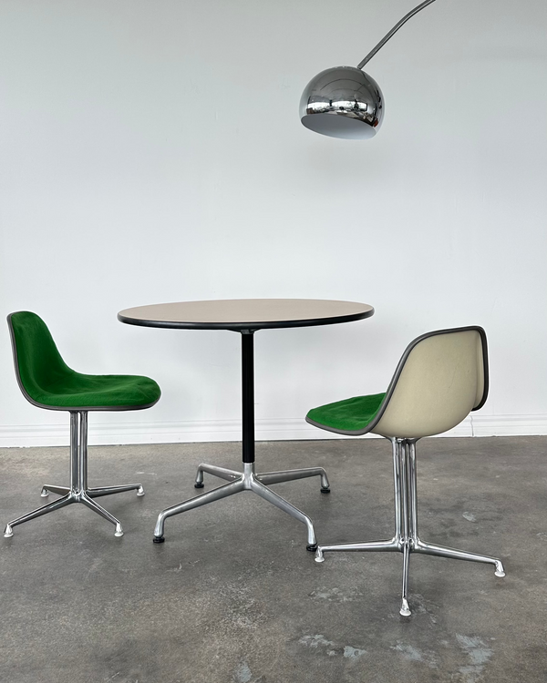 La Fonda Dining Set