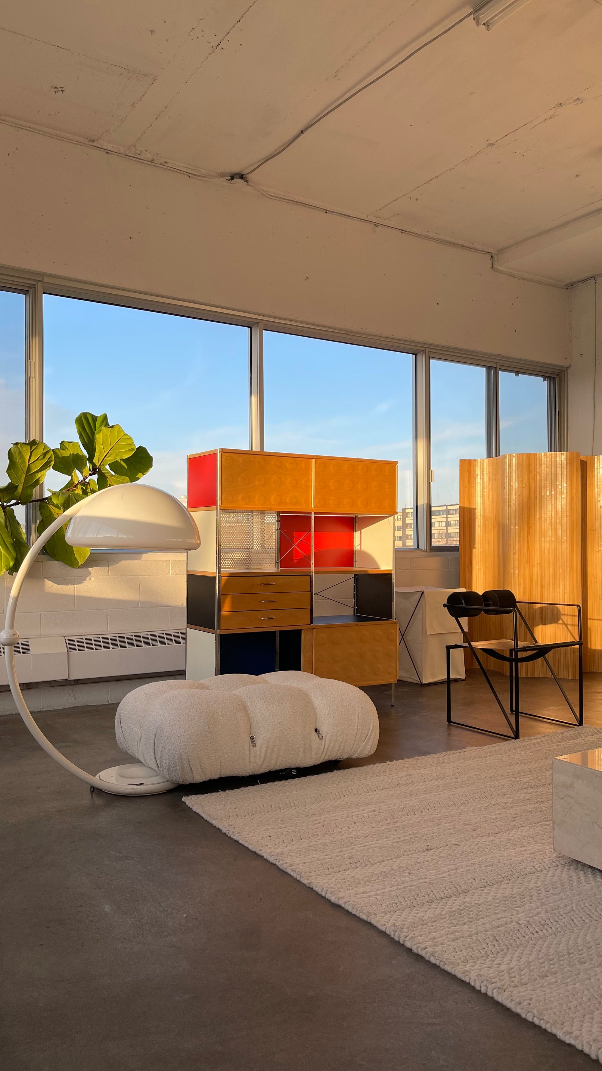Eames Storage Unit (ESU) by Charles & Ray Eames - 4X2