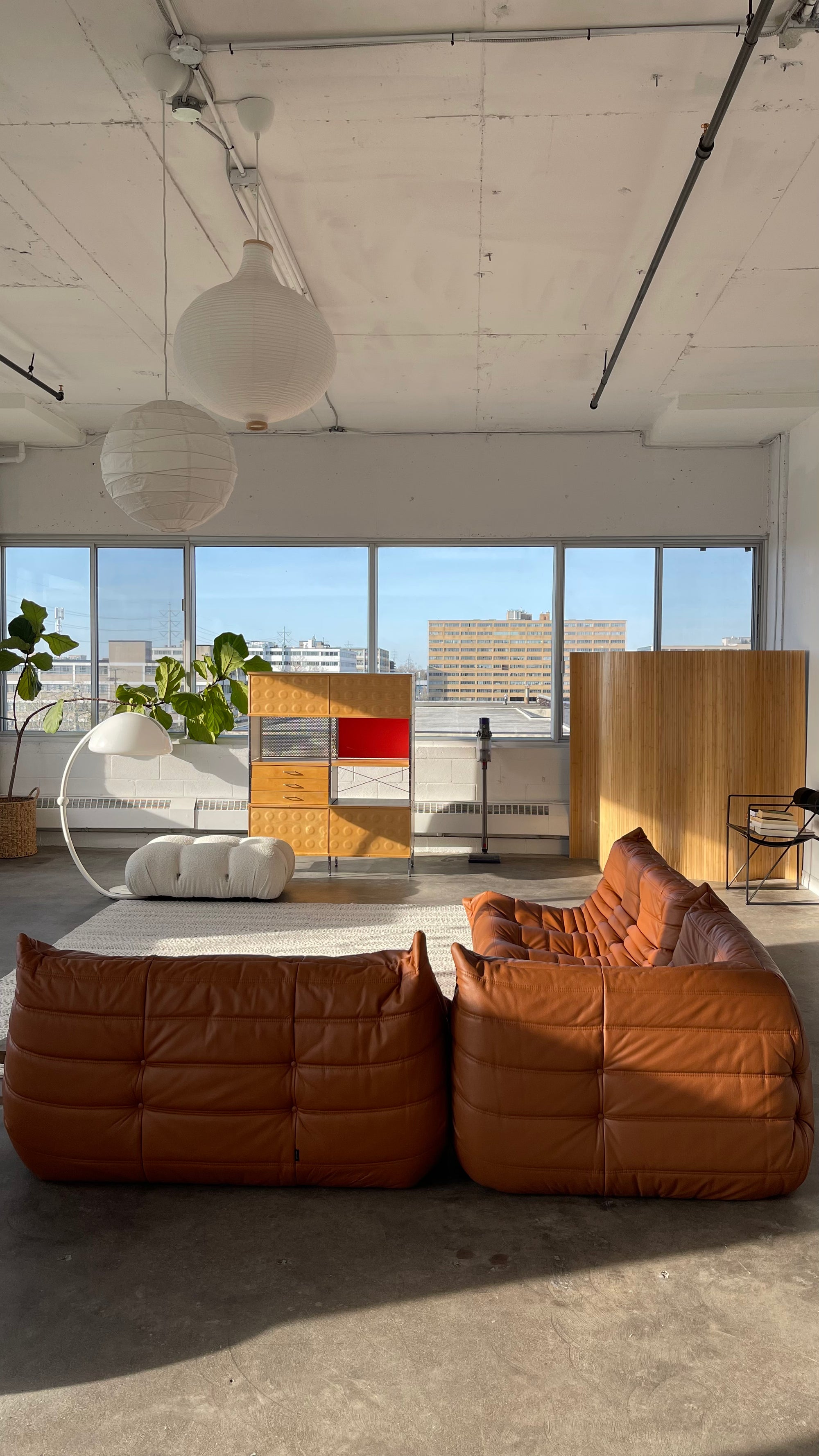 Eames Storage Unit (ESU) by Charles & Ray Eames - 4X2