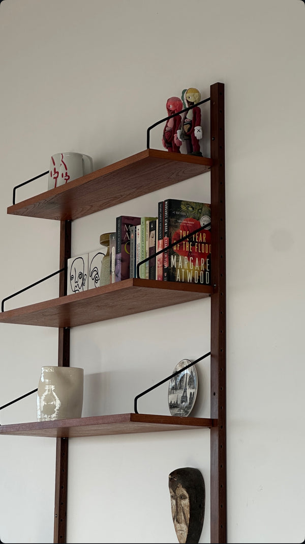 "Royal System Wall Unit" by Poul Cadovius 🇩🇰