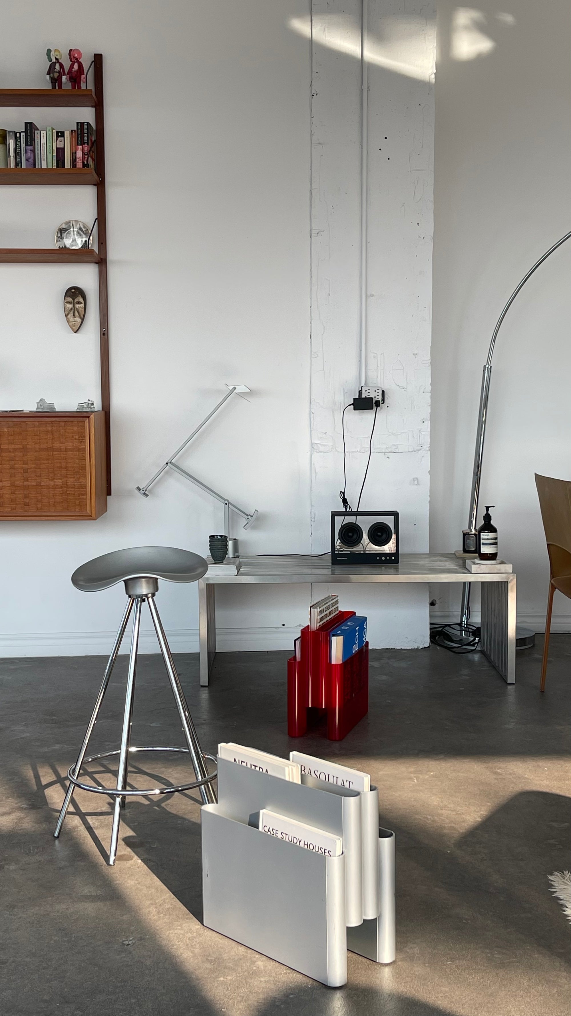 Kartell Magazine Rack by Giotto Stoppino