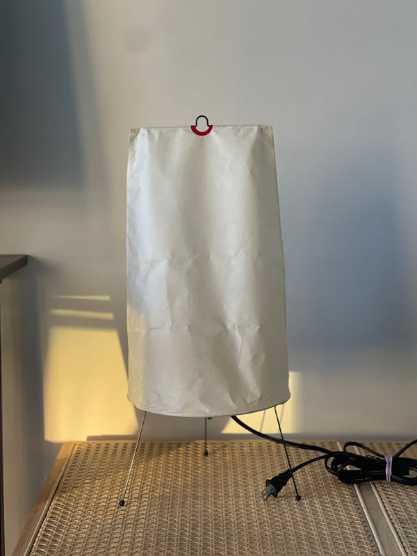 Noguchi Akari 1P Table Lamp by Isamu Noguchi