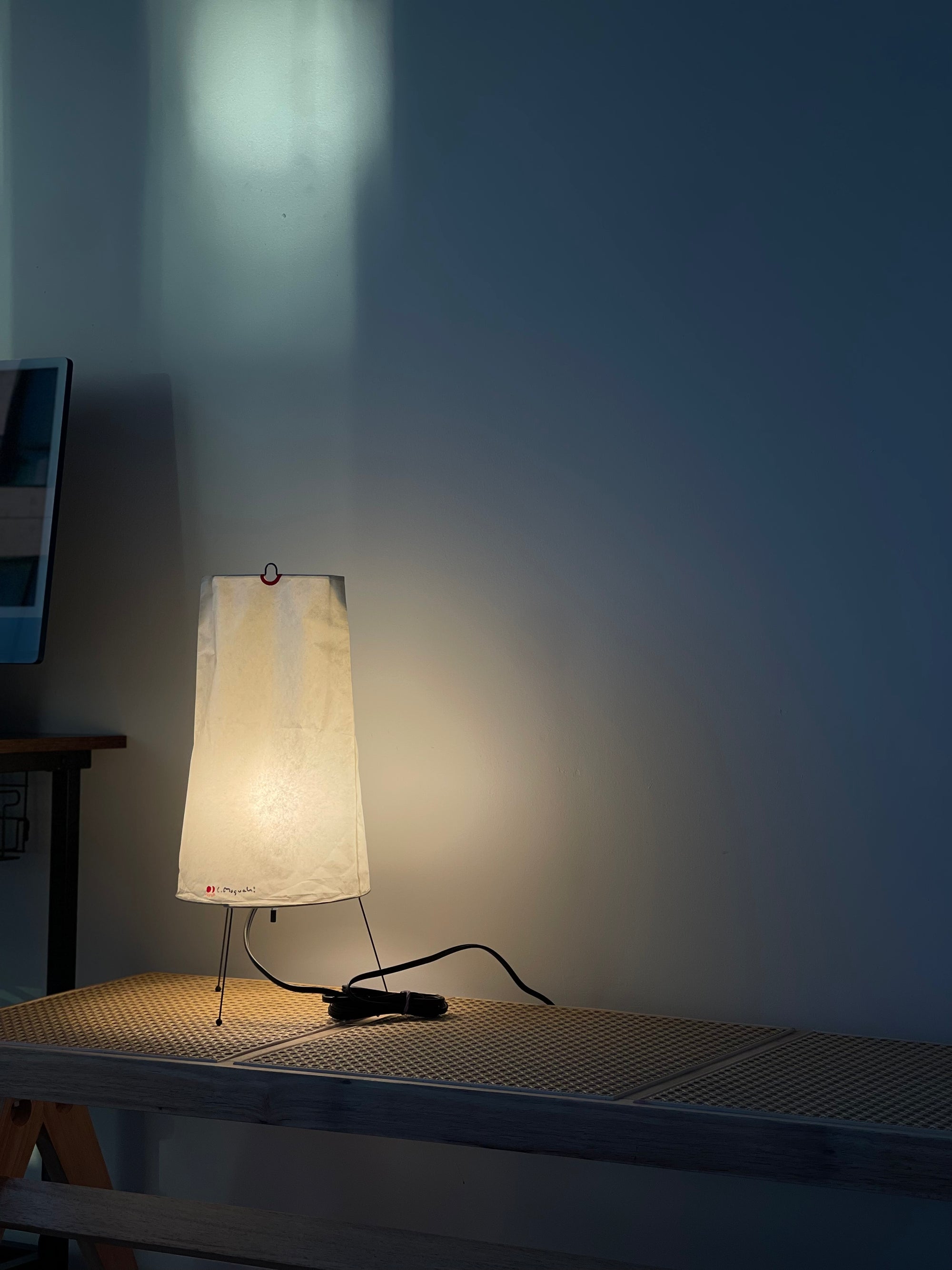 Noguchi Akari 1P Table Lamp by Isamu Noguchi