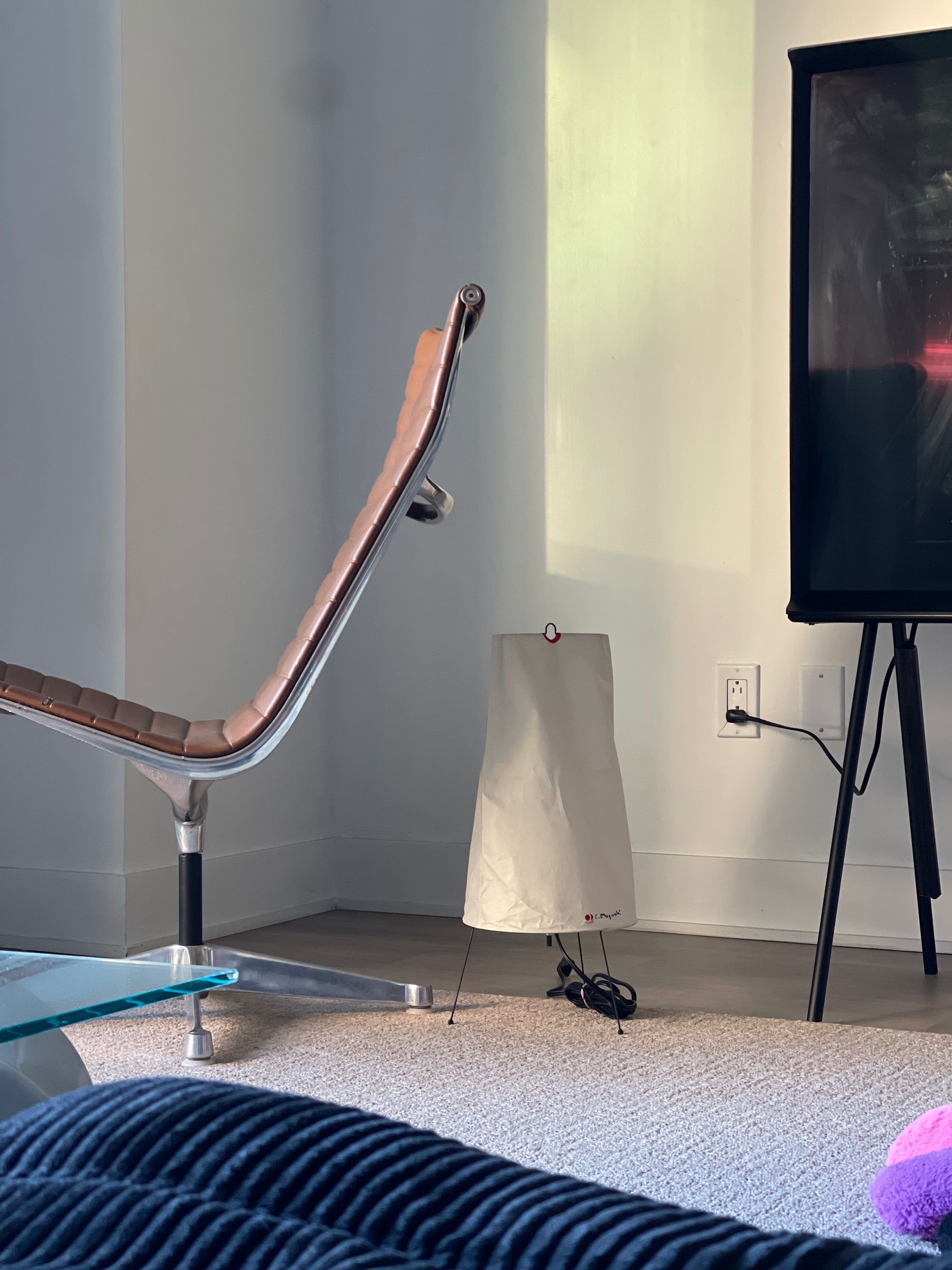 Noguchi Akari 1P Table Lamp by Isamu Noguchi