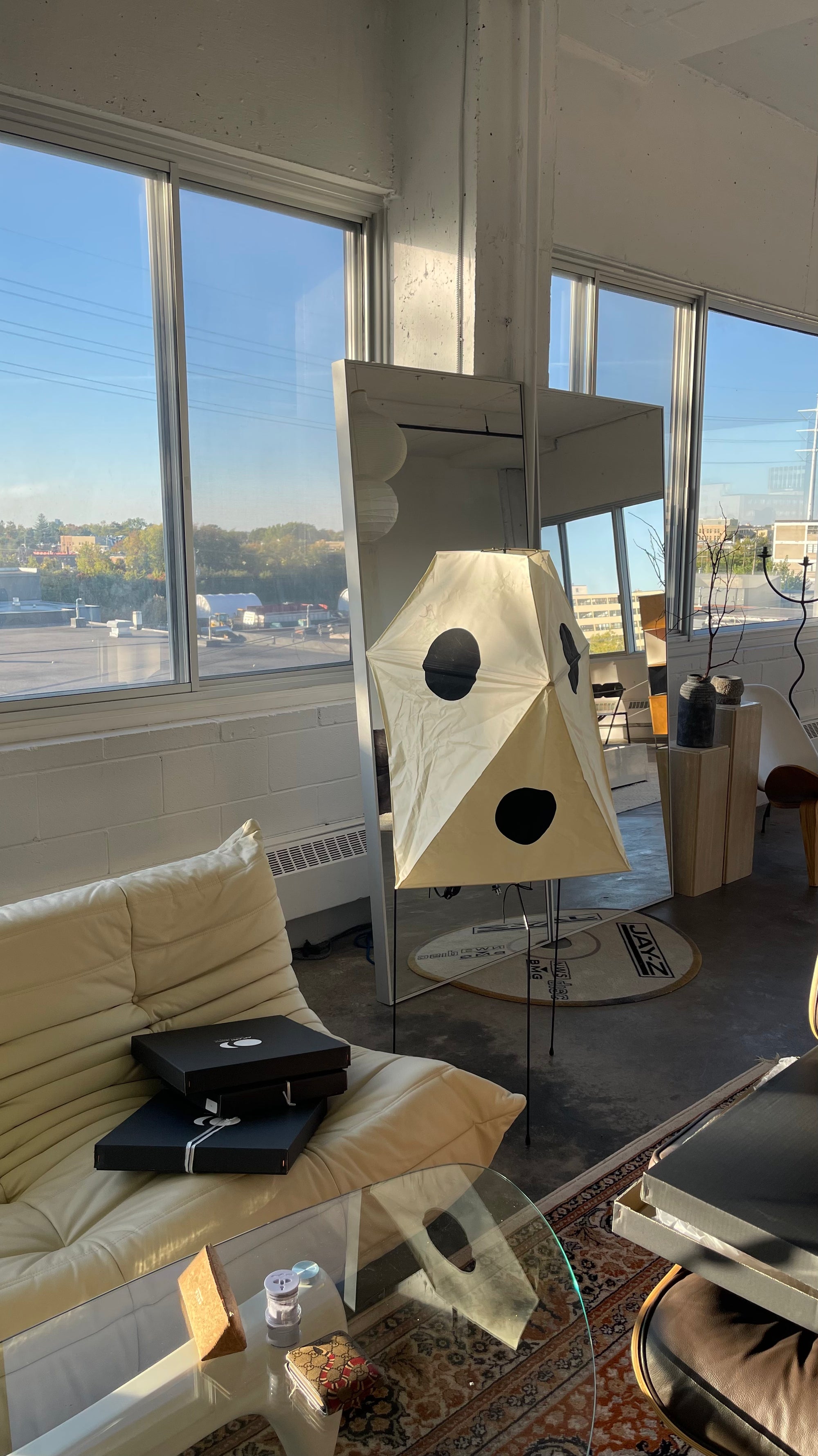 Noguchi Akari UF3-Q Floor Lamp